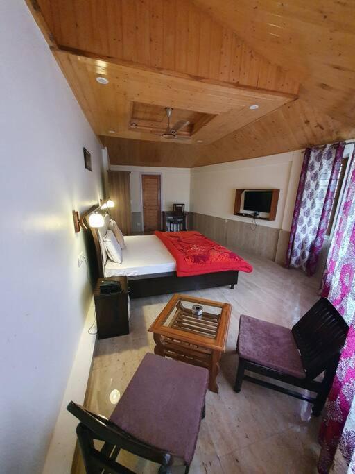 Kasauli Cascade A Cheerfull 4 Bedroom Challet Εξωτερικό φωτογραφία