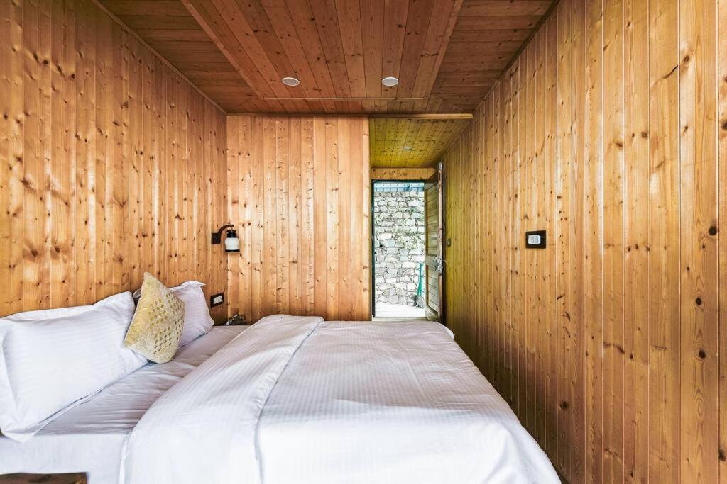 Kasauli Cascade A Cheerfull 4 Bedroom Challet Εξωτερικό φωτογραφία