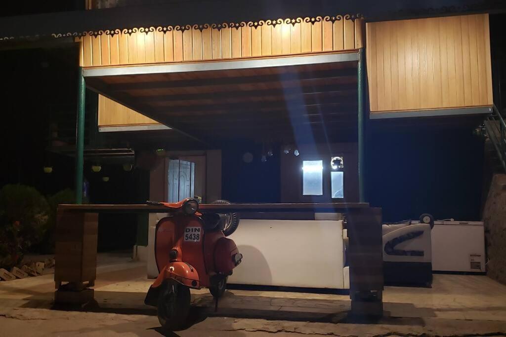Kasauli Cascade A Cheerfull 4 Bedroom Challet Εξωτερικό φωτογραφία