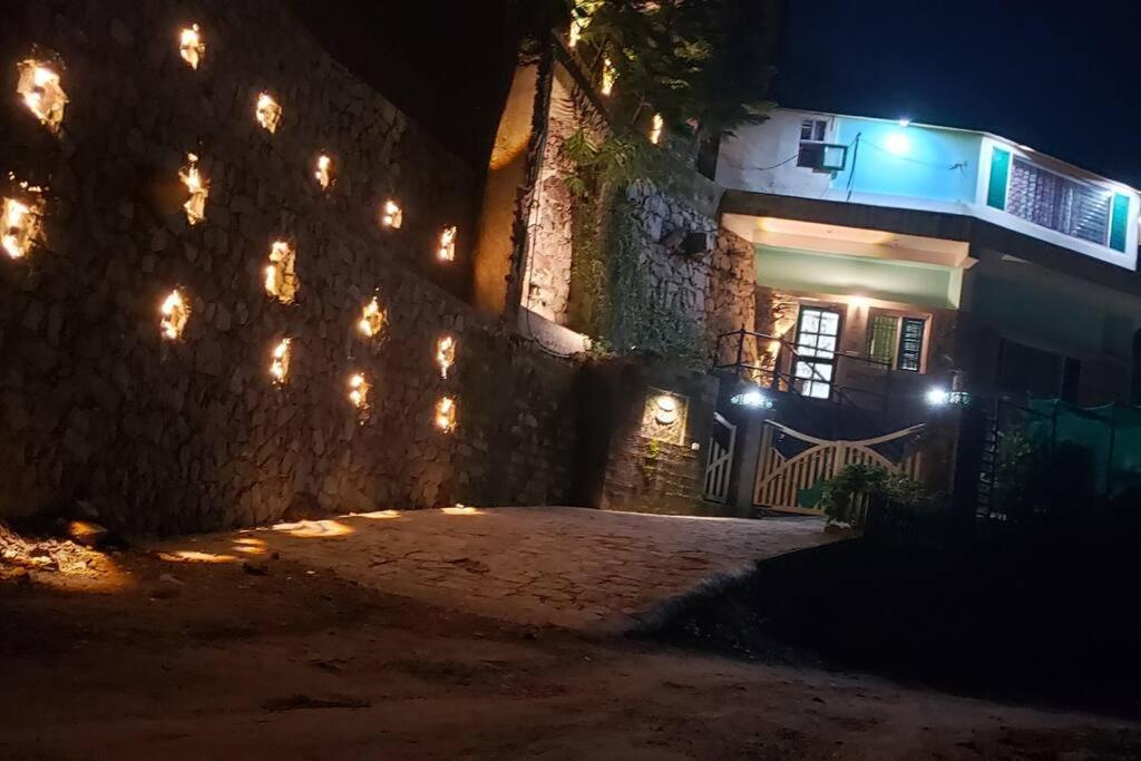 Kasauli Cascade A Cheerfull 4 Bedroom Challet Εξωτερικό φωτογραφία