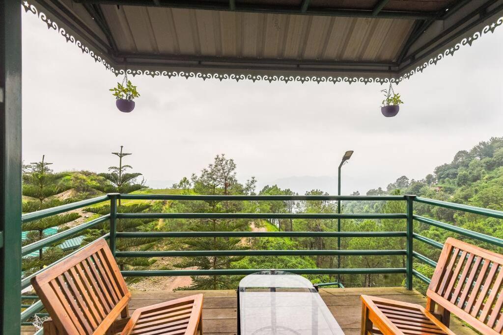 Kasauli Cascade A Cheerfull 4 Bedroom Challet Εξωτερικό φωτογραφία