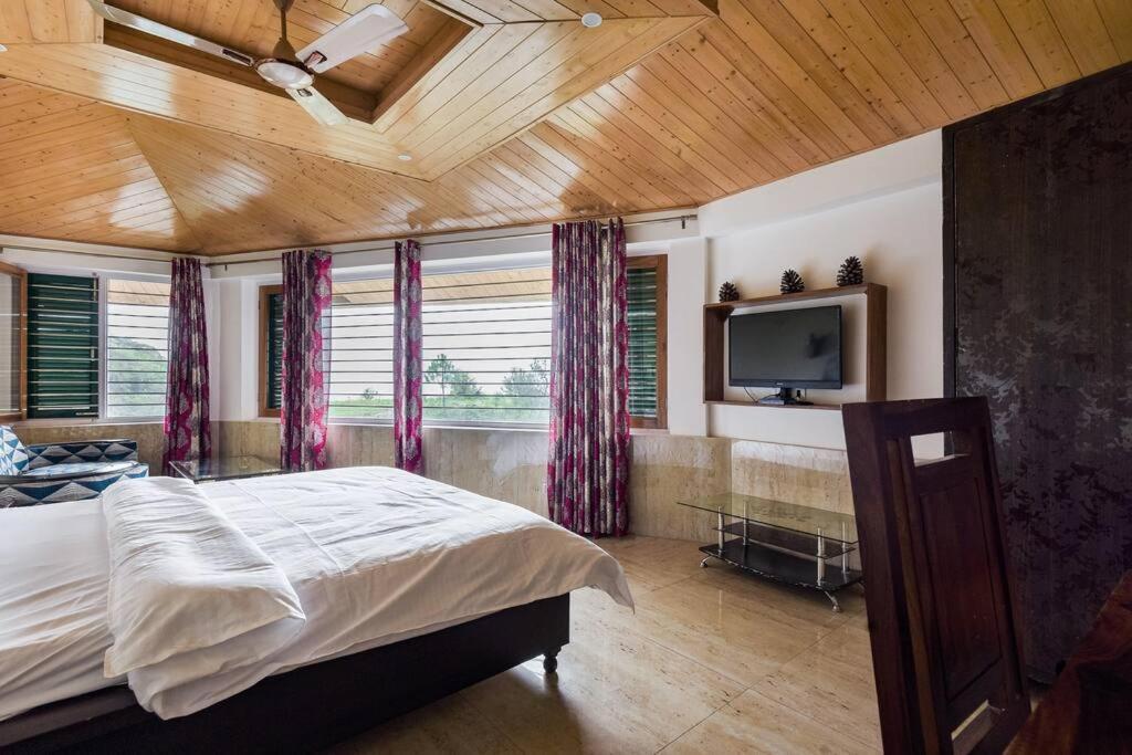 Kasauli Cascade A Cheerfull 4 Bedroom Challet Εξωτερικό φωτογραφία
